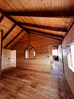 اكواخ خشبية